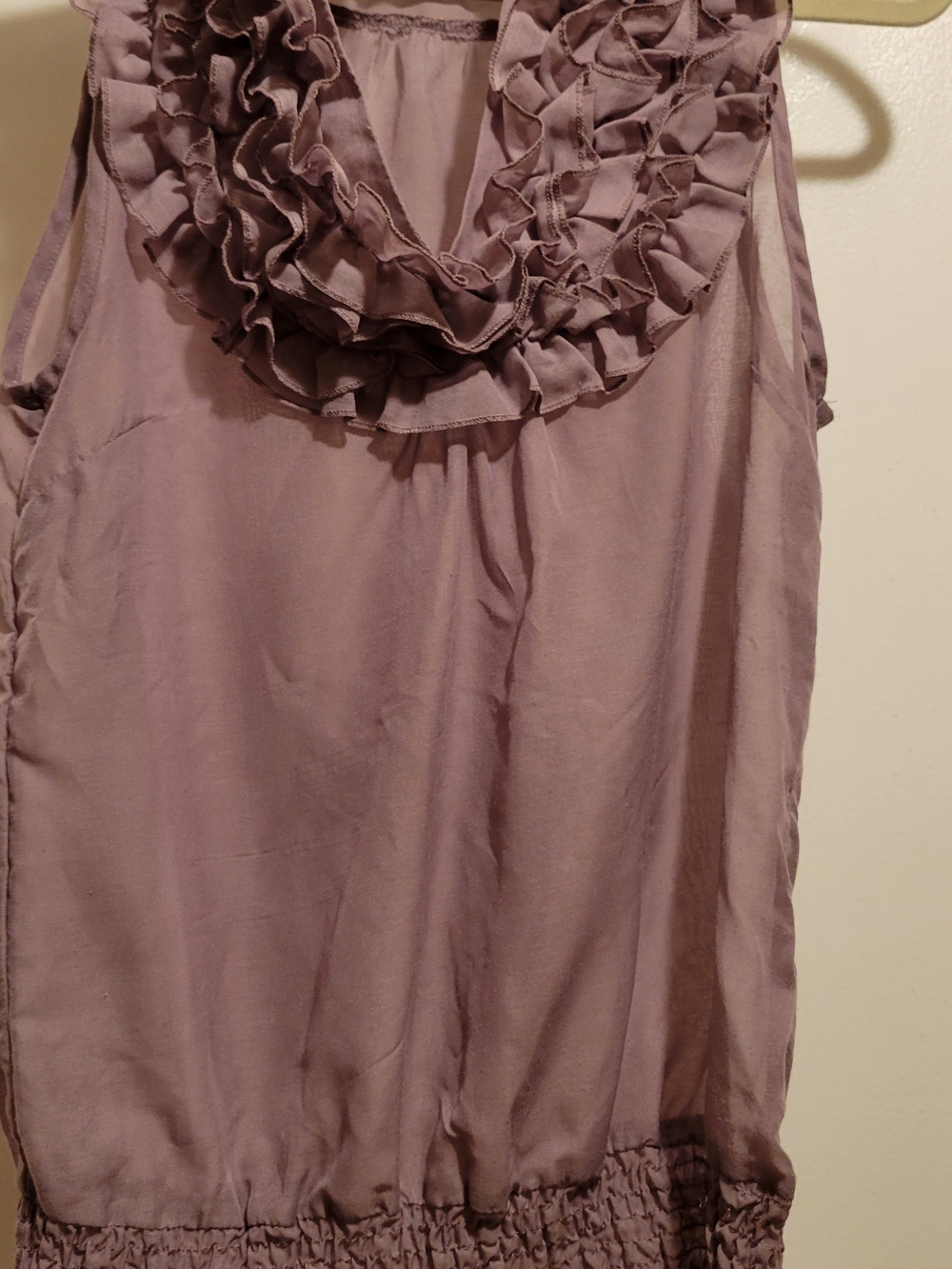 Eyeshadow Sheer  Mauve Ruffle Neck Sleeveless Top. Size S
